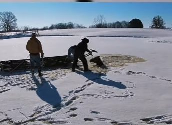 I1601004 Rescuing horse trapped under frozen river (Part 2)