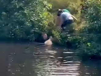 I2801007 Some heroes wear shirts (Part 2)