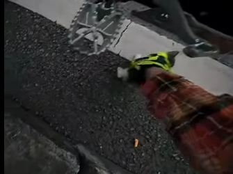 V0802007 gatito fue rescatado por una motorizada que pasaba por el lugar (Parte 2)