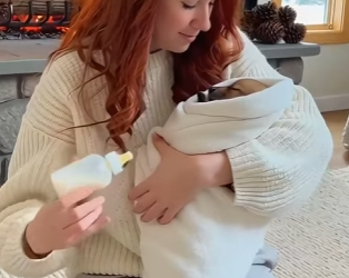 F0402002 kind hearted couple adopted wolf family (Part 2)