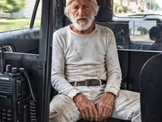 Y2605002 While on patrol with his loyal K9 partner, a police officer encounters a suspicious elderly man sell (Part 2)